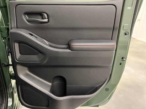 Used 2026 Nissan Frontier PRO-4X w/ Pro-4x Convenience Package image 24