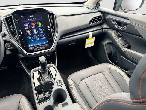Certified 2025 Subaru Crosstrek 2.5i Limited w/ Crosstrek Mirror Package image 32