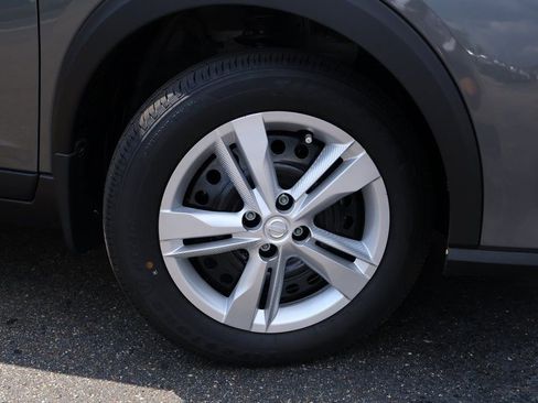 New 2025 Nissan Kicks Play S image 16