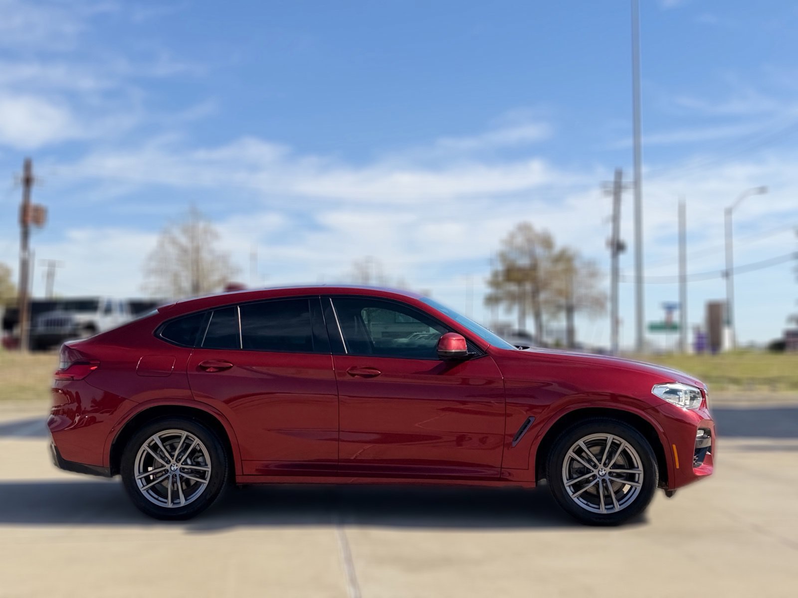 Used 2019 BMW X4 xDrive30i w/ M Sport Package 2 AWD/4WD image 6