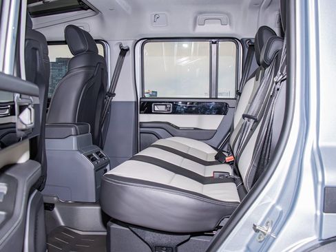 Used 2024 INEOS Grenadier Fieldmaster Edition image 22