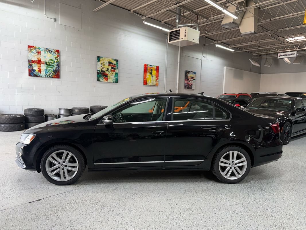 Used 2017 Volkswagen Jetta SEL FWD image 2