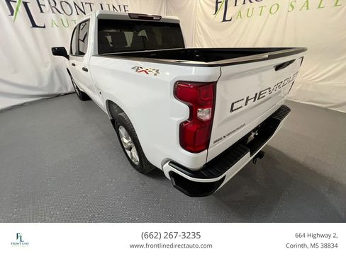 Used 2020 Chevrolet Silverado 1500 Custom w/ Custom Value Package AWD/4WD image 5