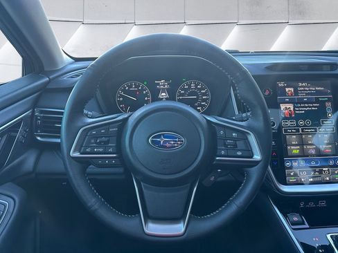 Used 2025 Subaru Outback Limited image 9