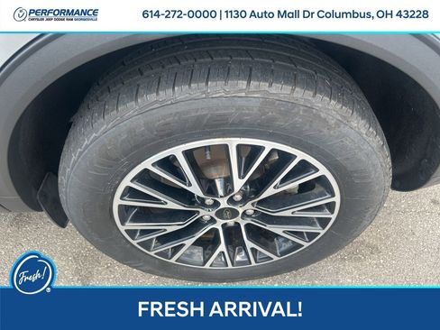 Used 2023 Ford Escape Active w/ Tech Pack #1 AWD/4WD image 11