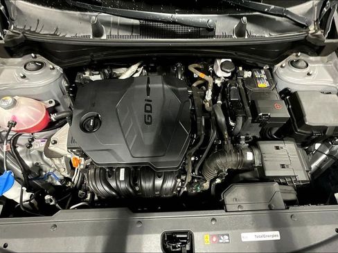 Used 2023 Kia Sportage LX image 12