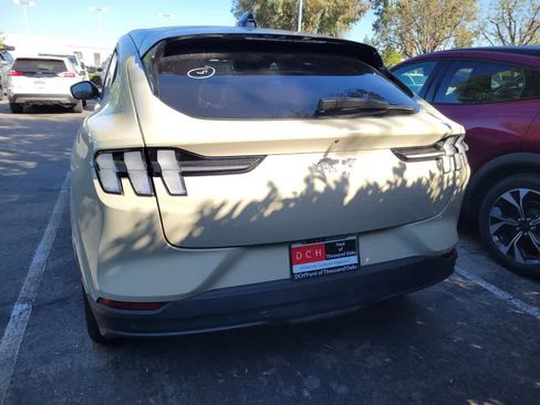 Certified 2025 Ford Mustang Mach-E Premium AWD/4WD image 5