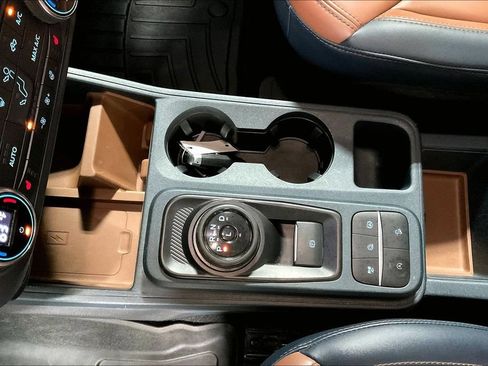 Used 2022 Ford Maverick Lariat w/ Lariat Luxury Package AWD/4WD image 17
