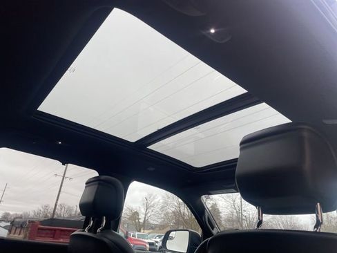 Used 2024 Jeep Wagoneer Series II w/ Convenience Group I image 11