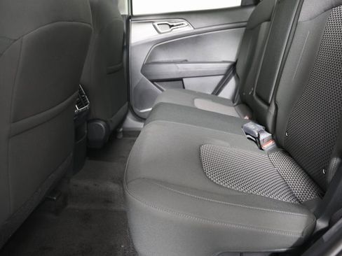 New 2025 Kia Sportage LX image 10