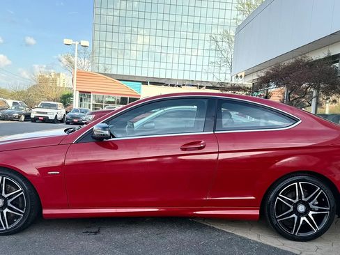 Used 2014 Mercedes-Benz C 250 Coupe image 4
