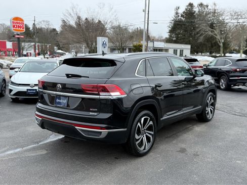 Certified 2022 Volkswagen Atlas Cross Sport SEL image 7