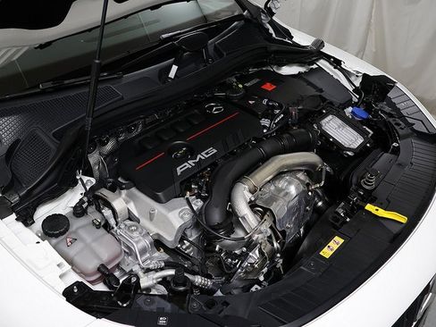 Certified 2025 Mercedes-Benz GLA 35 AMG 4MATIC image 37