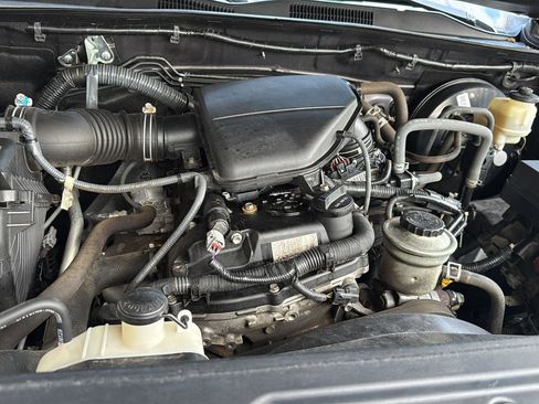 Used 2017 Toyota Tacoma SR5 image 27