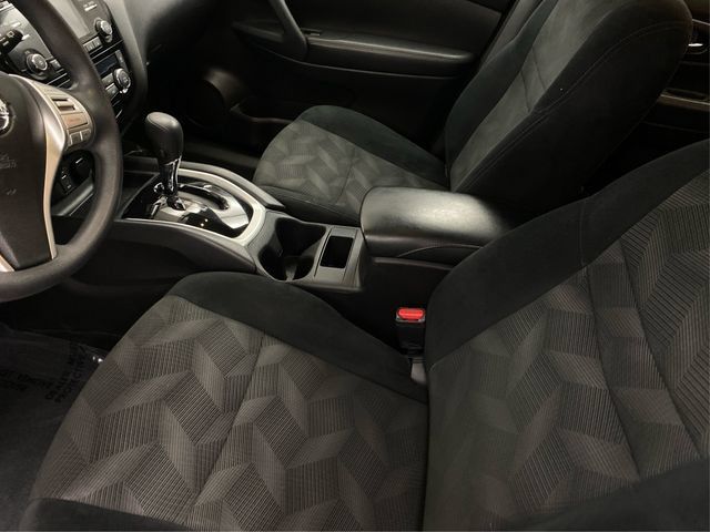 Used 2015 Nissan Rogue SV w/ SV Moonroof Package AWD/4WD image 10