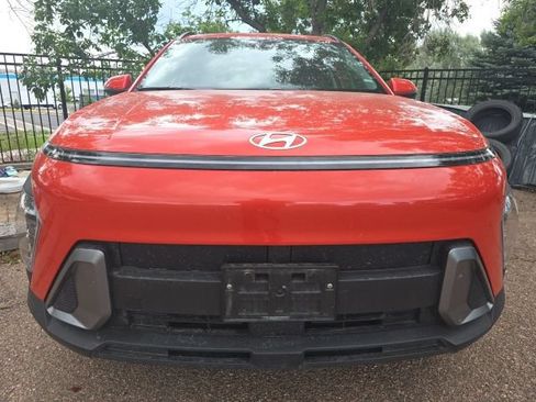 Used 2024 Hyundai Kona SEL FWD image 2