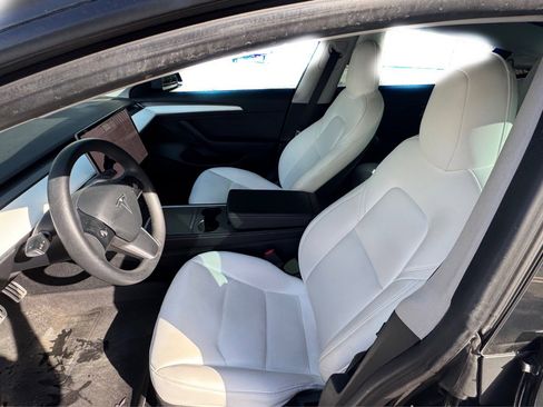 Used 2021 Tesla Model 3 Performance image 18