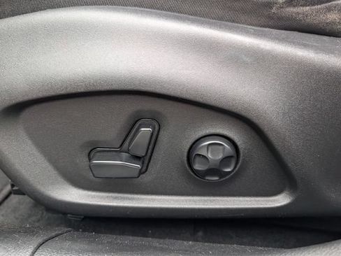 Used 2019 Jeep Compass Limited AWD/4WD image 15