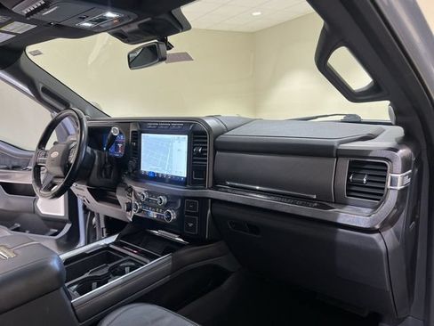 Used 2024 Ford F350 Platinum w/ Tremor Off-Road Package AWD/4WD image 26