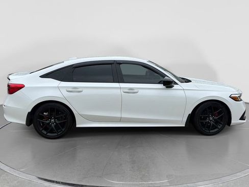 Used 2023 Honda Civic Sport image 2