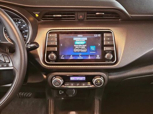 Used 2019 Nissan Kicks SV FWD image 14