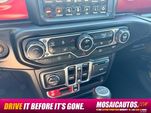 Used 2023 Jeep Gladiator Rubicon w/ Cold Weather Group AWD/4WD image 27