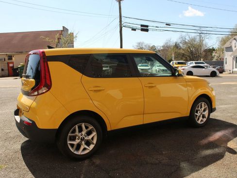 Used 2020 Kia Soul S image 6