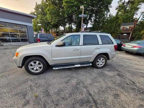 Used 2008 Jeep Grand Cherokee Laredo AWD/4WD image 3