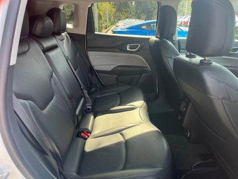 Used 2022 Jeep Compass Latitude image 50