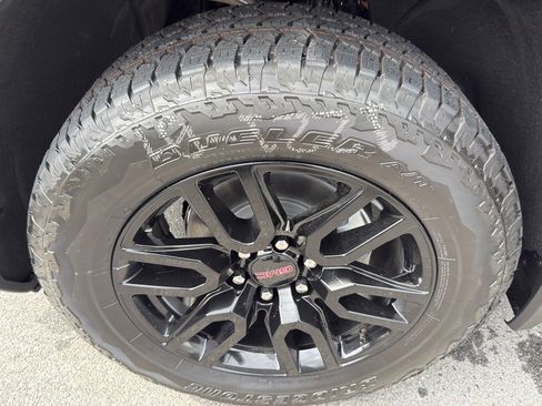 Used 2026 GMC Sierra 1500 Elevation AWD/4WD image 17