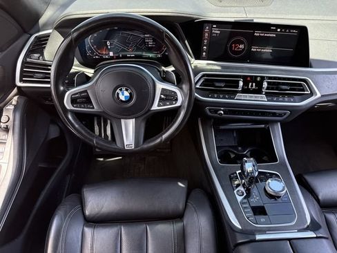 Used 2022 BMW X5 sDrive40i w/ M Sport Package RWD image 12