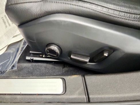 Used 2020 Volvo V60 T5 Cross Country w/ Protection Package image 12