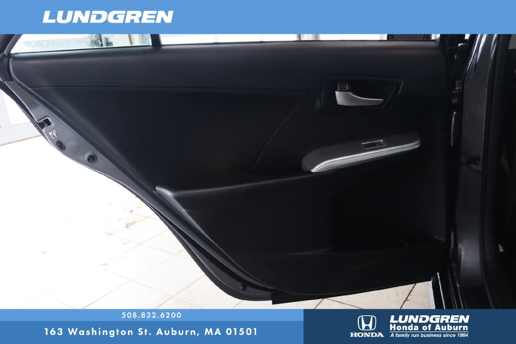 Used 2014 Toyota Camry SE FWD image 13