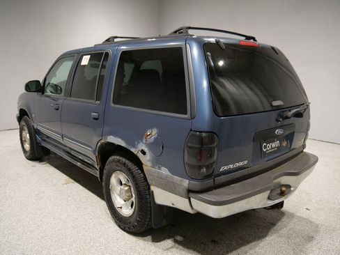 Used 1999 Ford Explorer XLT image 14