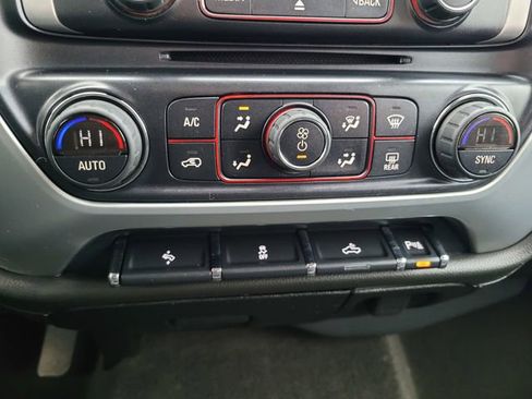 Used 2015 GMC Sierra 1500 SLE w/ SLE Value Package image 23