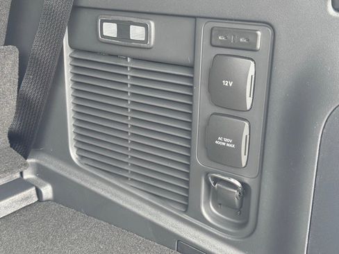 New 2025 Ford Expedition Platinum w/ Stealth Performance Package image 48