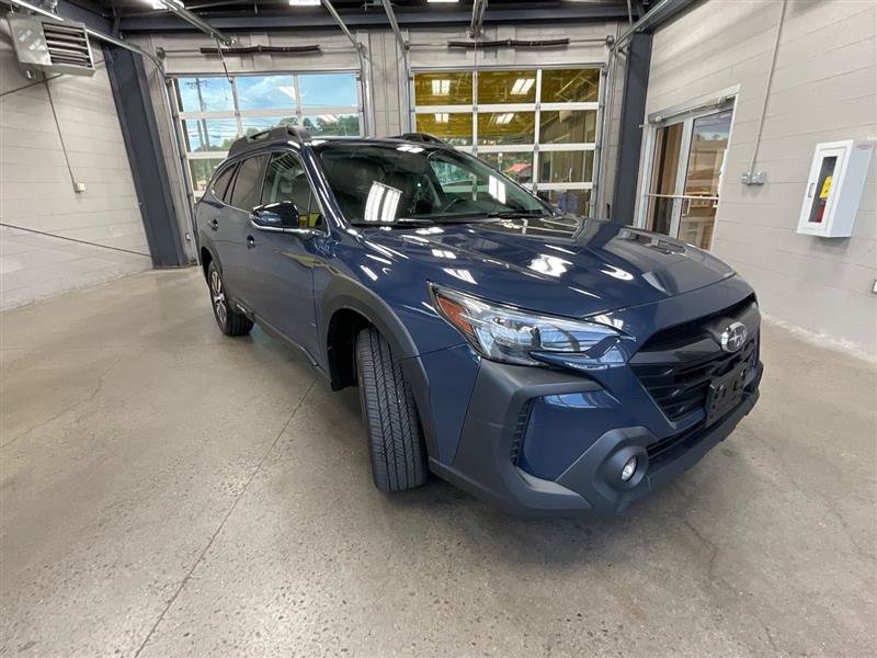 Used 2023 Subaru Outback Premium AWD/4WD image 7