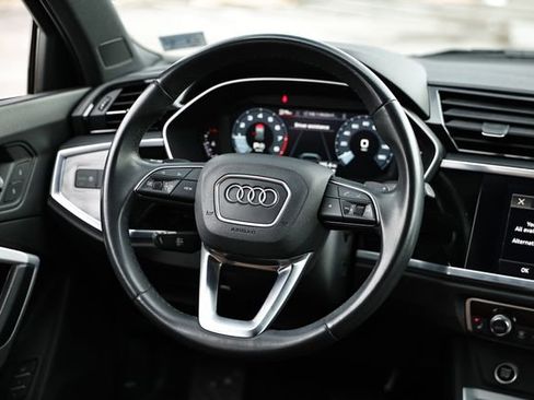 Used 2022 Audi Q3 2.0T Premium w/ Convenience Package image 28