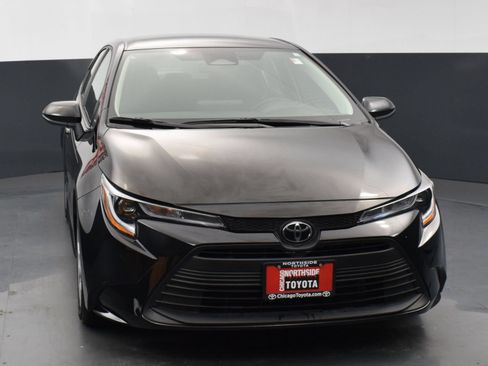 Used 2026 Toyota Corolla LE FWD image 7