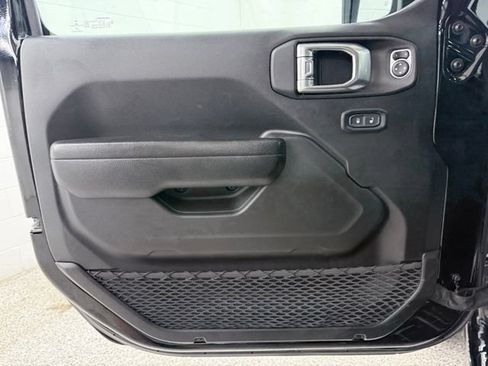 Used 2023 Jeep Wrangler Unlimited Sport AWD/4WD image 15