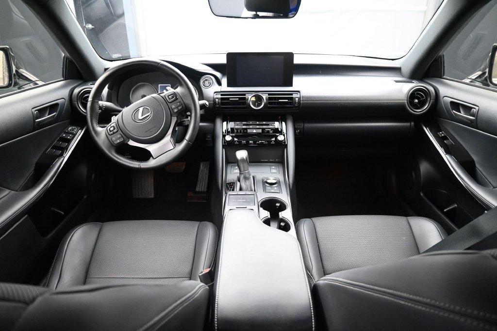 Used 2024 Lexus IS 300 w/ Comfort Package RWD image 23
