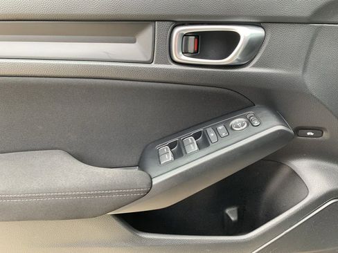 Used 2023 Honda Civic Sport image 11