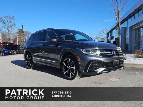 Certified 2022 Volkswagen Tiguan SEL R-Line image 1