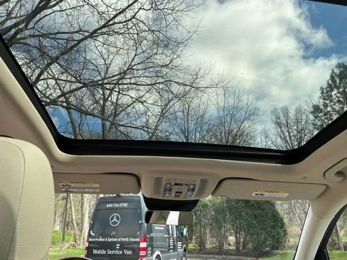 Used 2023 Mercedes-Benz GLS 450 4MATIC image 23