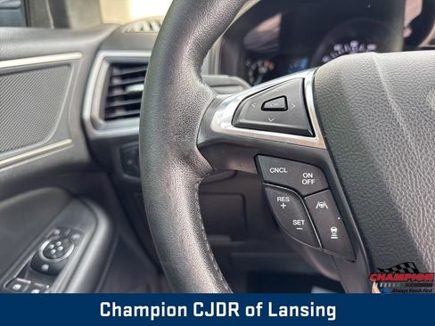 Used 2022 Ford Edge SEL image 10