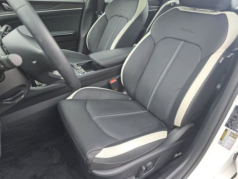 Used 2025 Kia K5 GT-Line w/ GT-Line Premium Package image 23