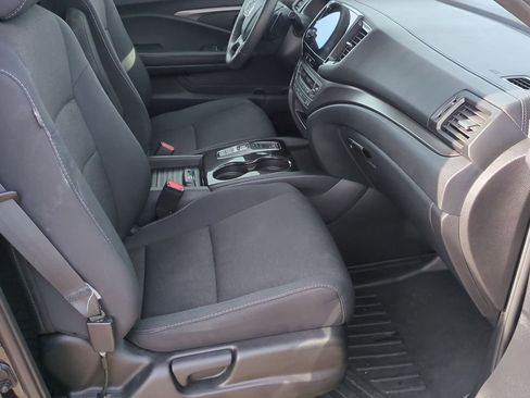 Used 2021 Honda Passport Sport image 21