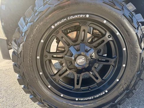 Used 2017 Ford F250 Lariat w/ Lariat Value Package image 8