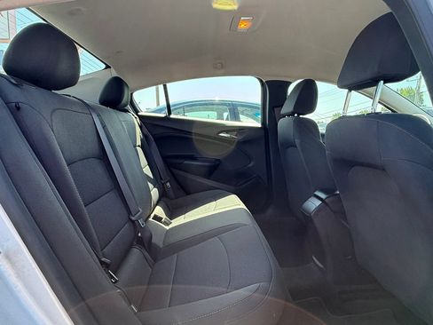 Used 2016 Chevrolet Cruze LS FWD image 18