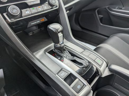 Used 2020 Honda Civic Sport image 22